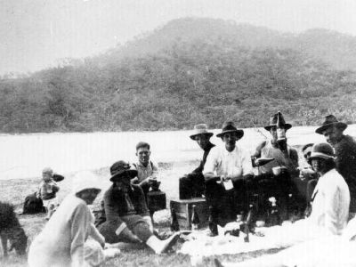 allisons picknicking at dunk island cc libraries