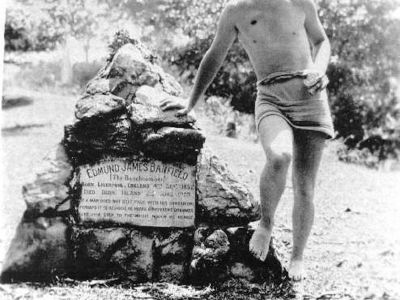 p01267 banfield s grave and unknown man  dunk island cc libraries